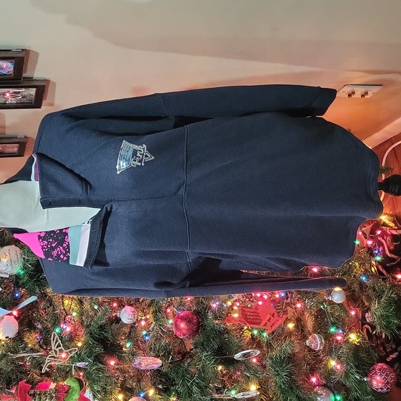 Victoria's Secret PINK Sweatshirt - Picture 3 of 14